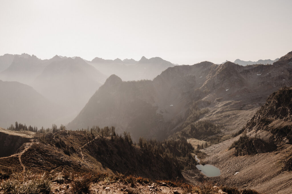 view of cascade mountain range from trailhead summit