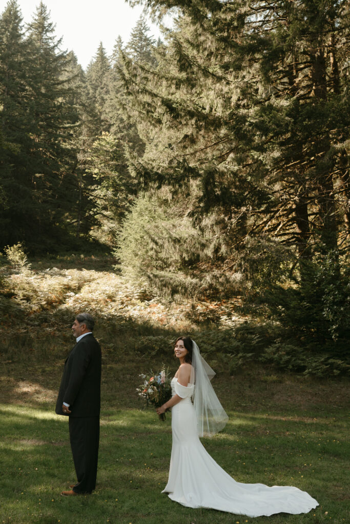 first look with father at oregon wedding