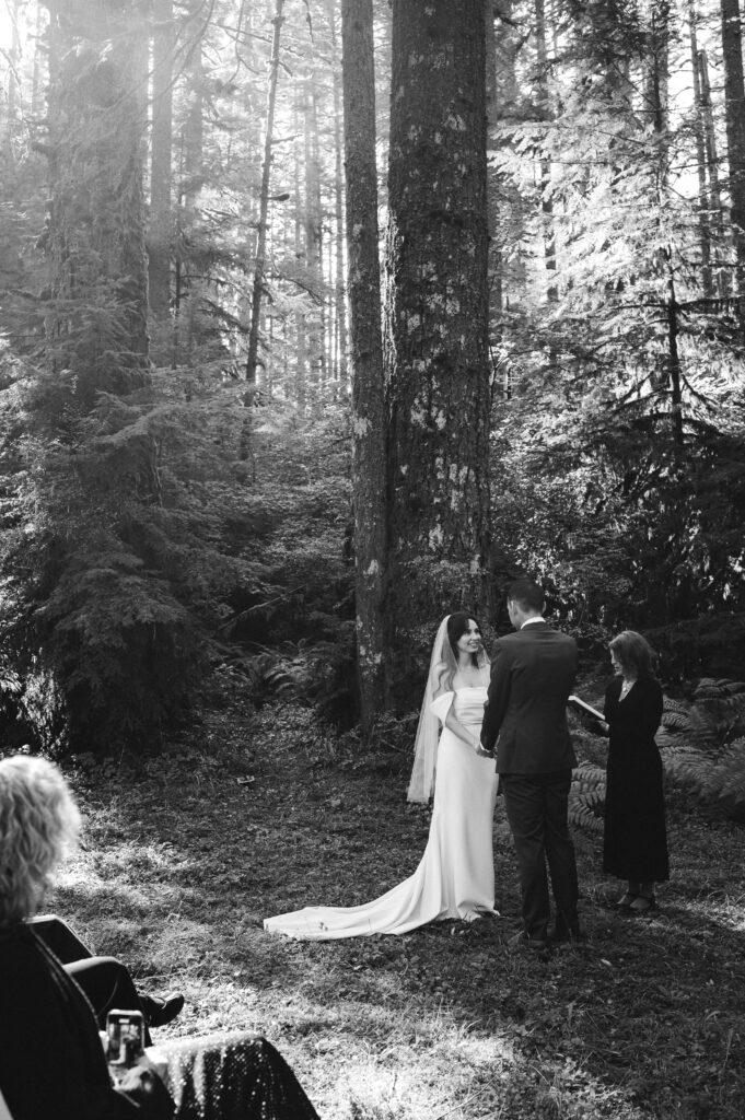 oregon wedding at silver falls state park 