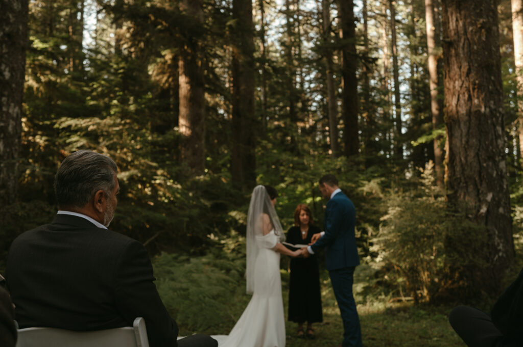 oregon wedding at silver falls state park 