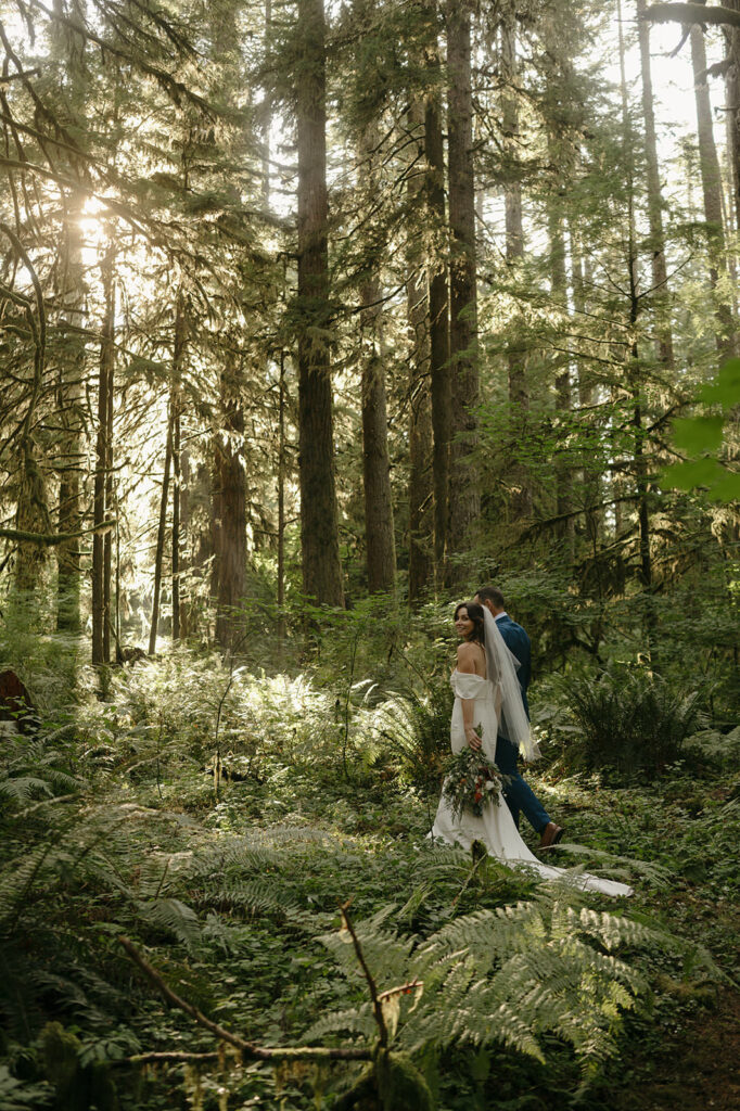 silver falls state park wedding