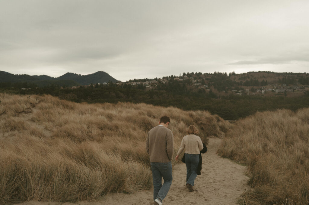 oregon coast engagement session