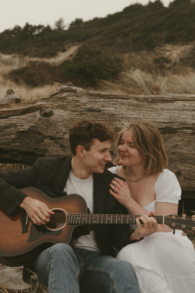 oregon coast engagement session