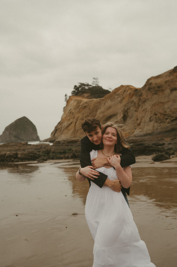 cape kiwanda, oregon coast engagement session