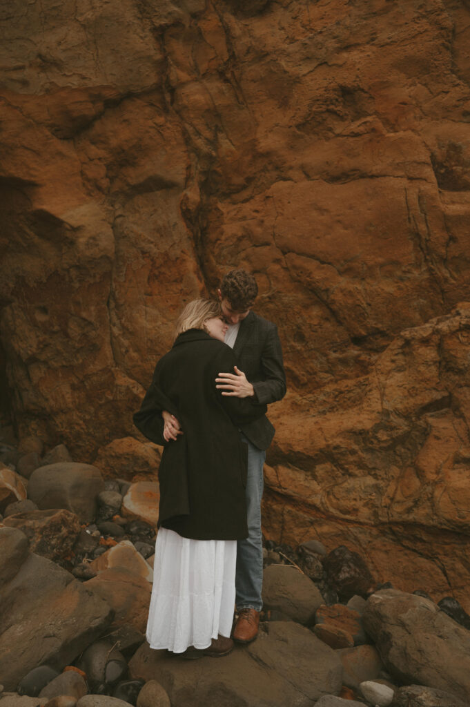 cape kiwanda engagement session