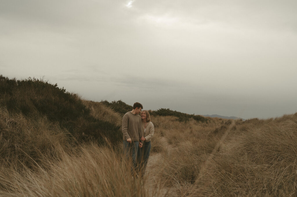 oregon coast engagement session