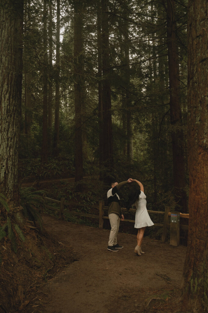 hoyt arboretum engagement photos