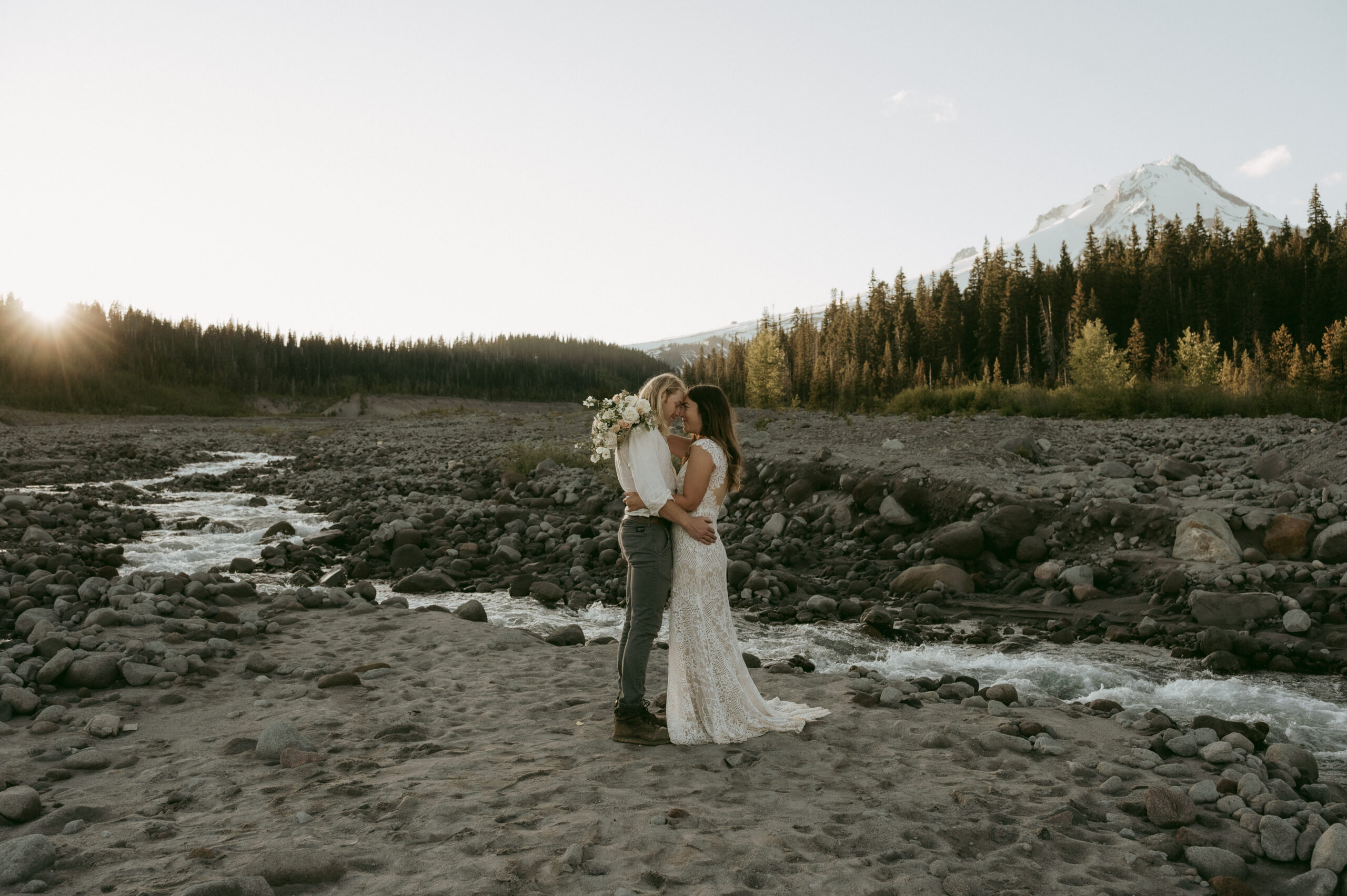 summer mountain elopement in oregon