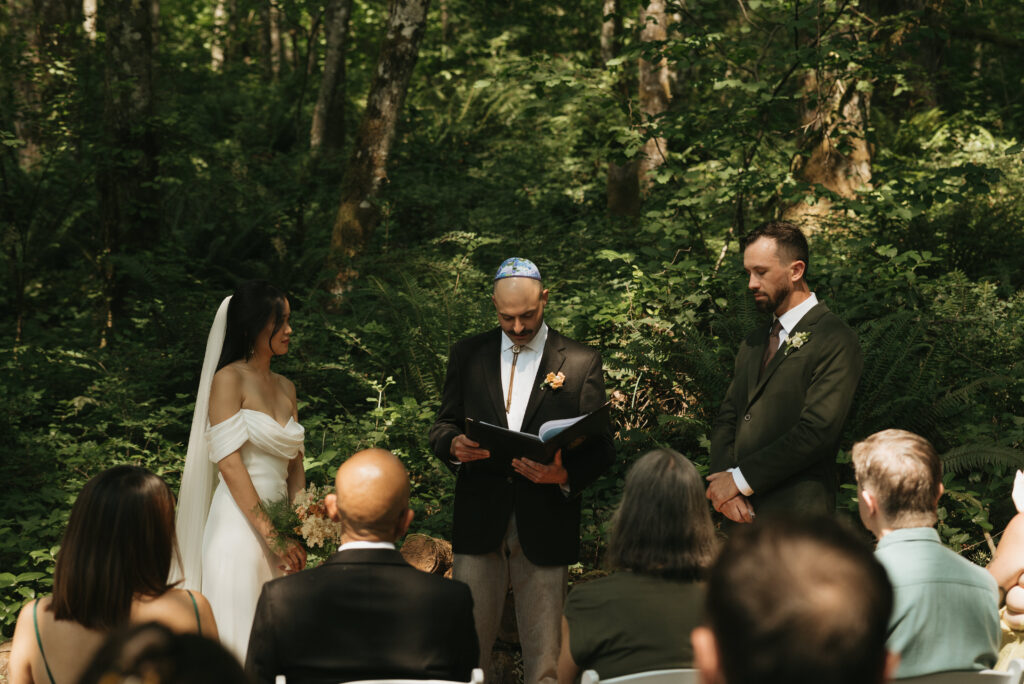 micro wedding ceremony 