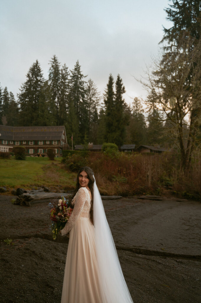 lake quinault lodge wedding