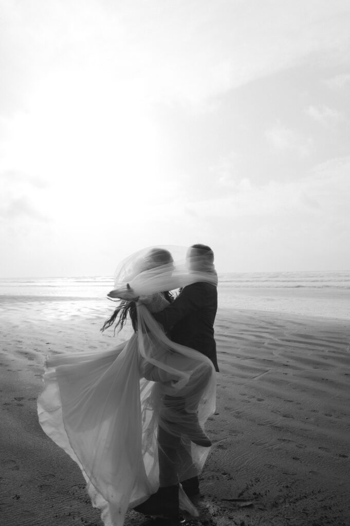 tree of life bride and groom photos