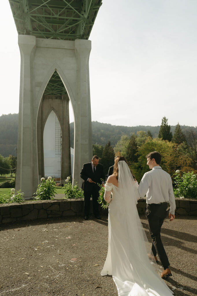 Portland elopement ceremony 