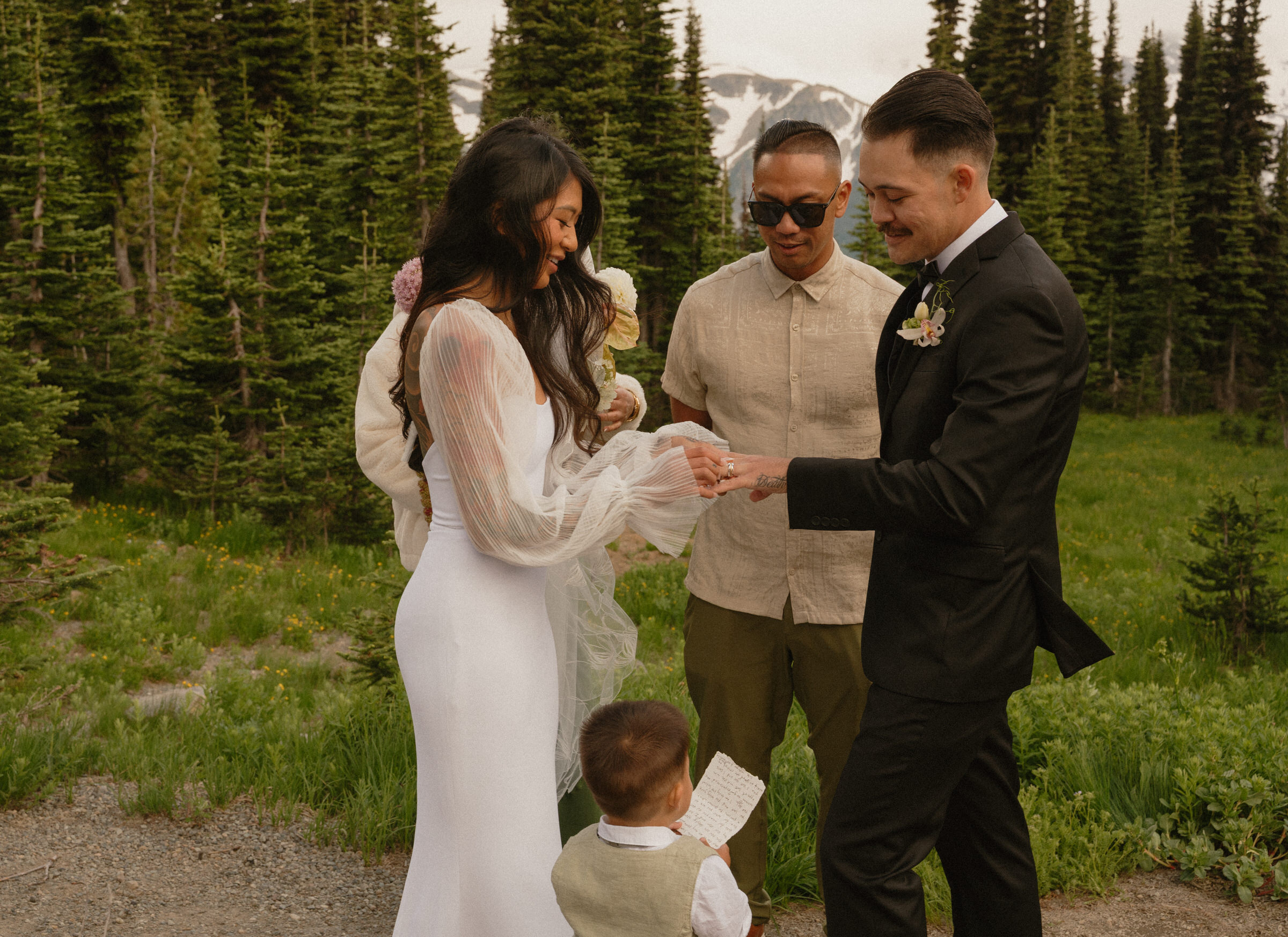 mt rainier wedding ceremony