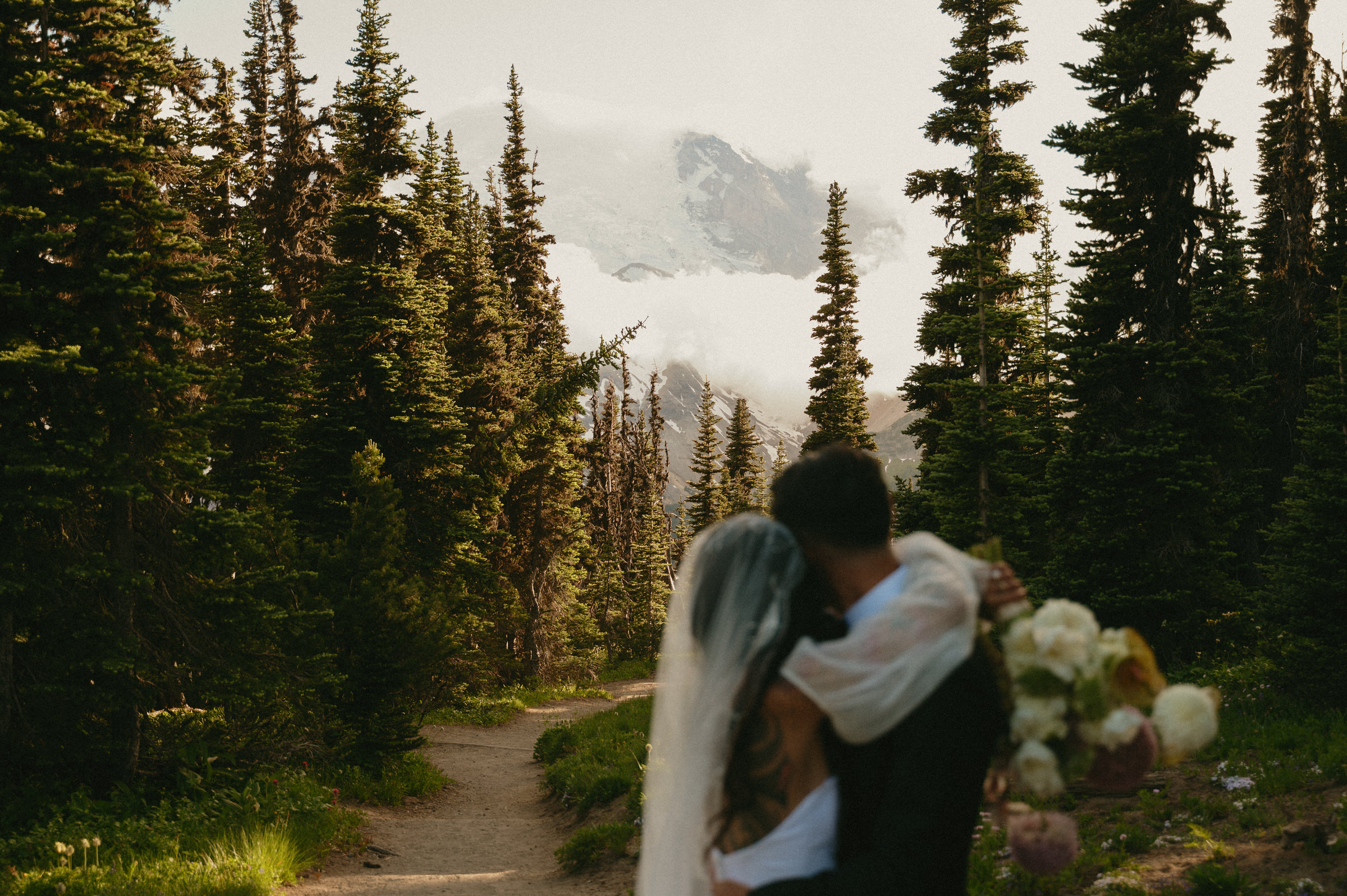 mt rainier wedding ceremony