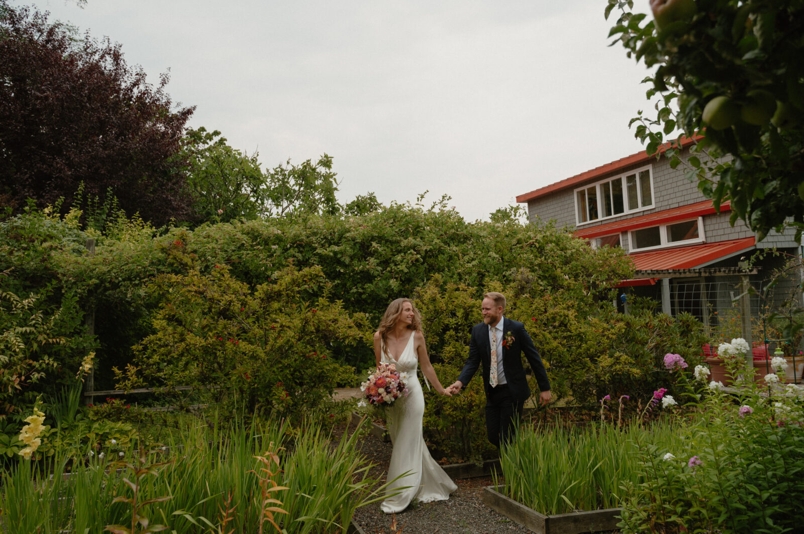 A backyard san juan islands wedding