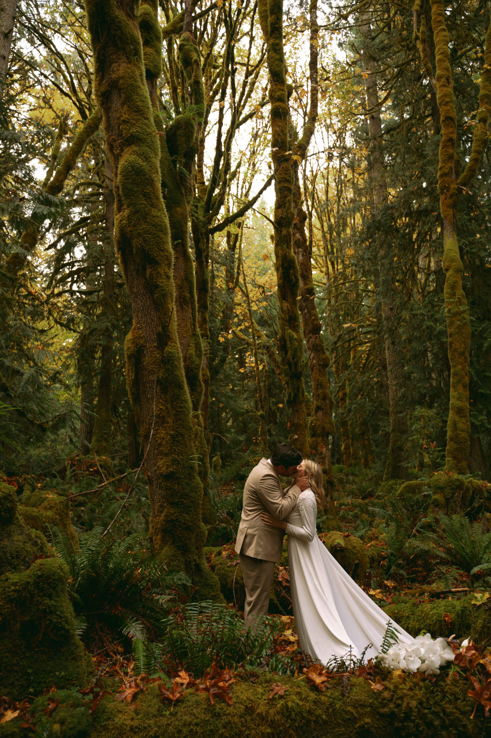 lake crescent elopement