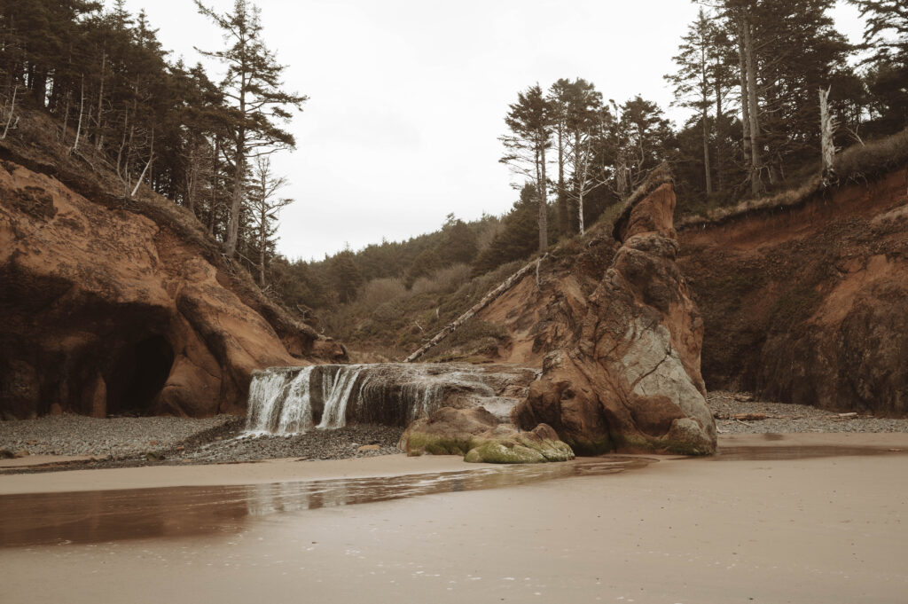 Hug Point, Oregon